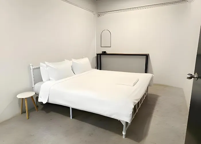 Xx Yellow Place Sukhumvit Soi 2 - เยลโล เพลส สุขุมวิทซอย 2 公寓 *